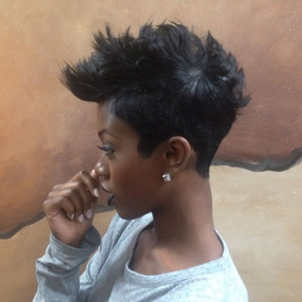 SHORT BLOWOUT MOHAWK HAIRSTYLE FOR BLACK WOMEN
