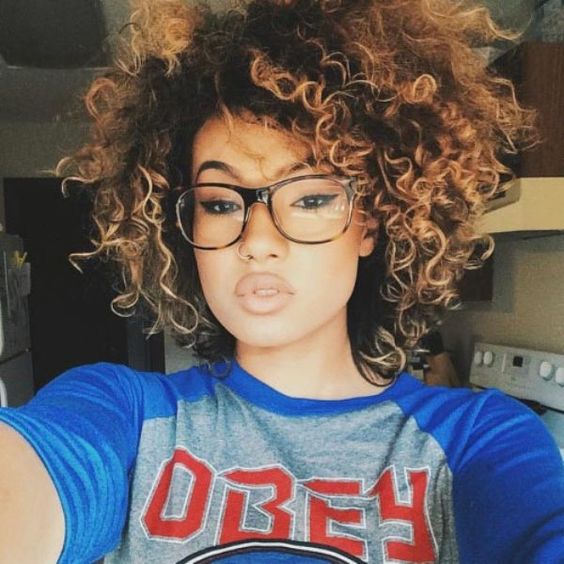 BEST SHORT CURLY HAIRSTYLE FOR BLACK WOMEN