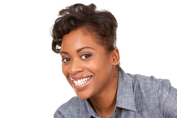 Inspiring short haircuts with messy crown African American in 40’s