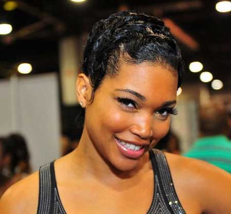 Inspiring short haircuts with messy pressed crown African American