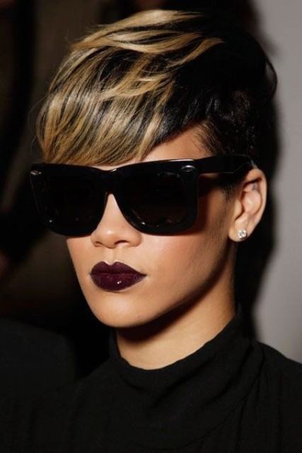 Captivating Short Wavy Mohawk Haircut with highlights African American
