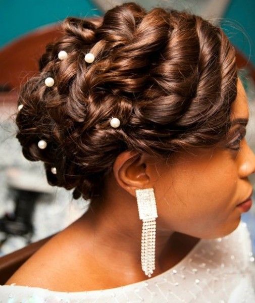 eye-catching-wedding-colored-loose-up-do-black